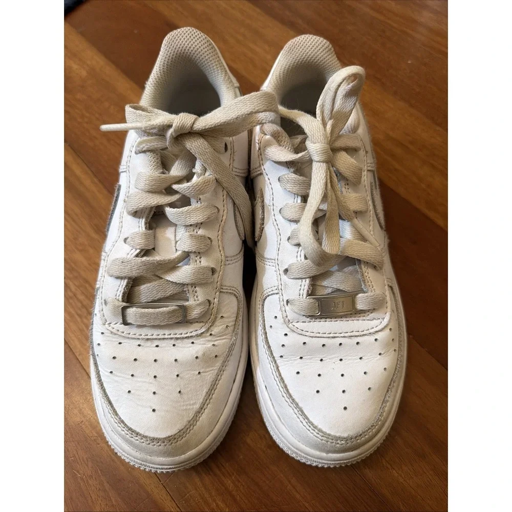 Nike Air Force 1 Low LE GS Triple White FV5951-111 Youth Size 3Y